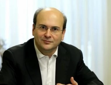 Κωστής Χατζηδάκης: «Δεν είμαστε αλάθητοι, αλλά στις κρίσιμες στιγμές βρεθήκαμε στη σωστή πλευρά της Ιστορίας»